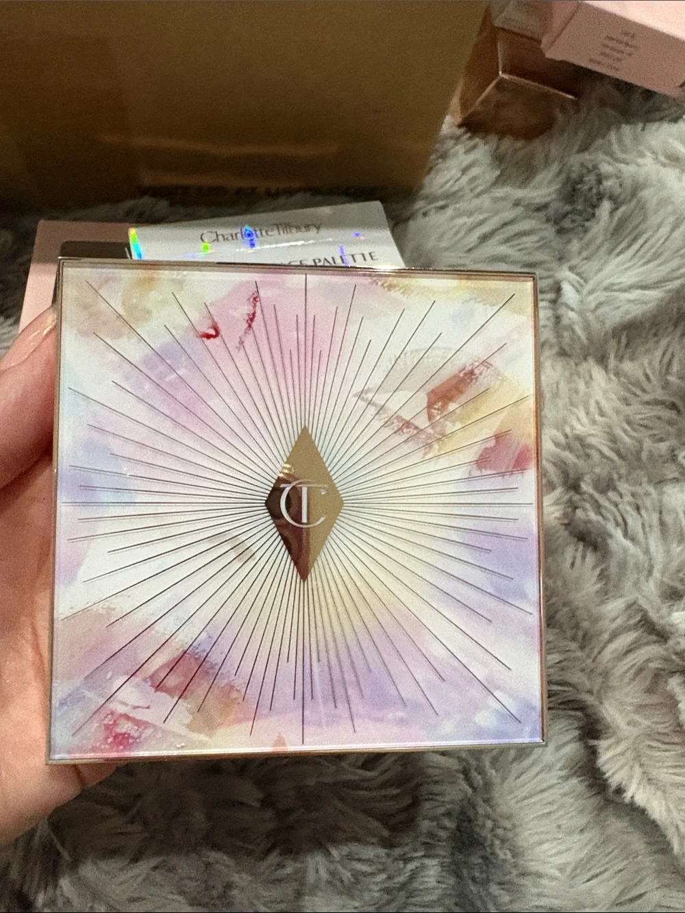 Charlotte Tilbury Glowgasm face palette and 5-Piece Brush Set - Pink
